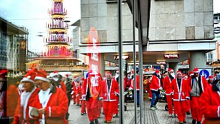 Eine Stadt sieht rot: Motive vom 6.Bielefelder Santa Run