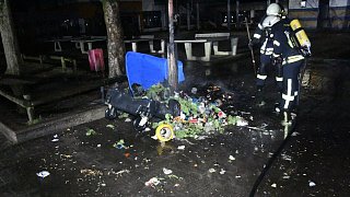 Erneut brennt ein Papiercontainer in Friedrichsdorf