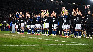 Pokalsensation in Bielefeld : Arminia Bielefeld fährt nach Berlin