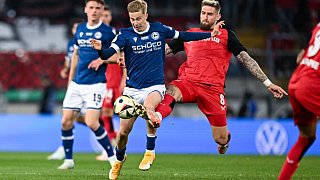 Pokalsensation in Bielefeld : Arminia Bielefeld fährt nach Berlin