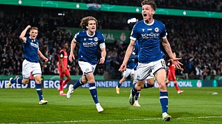 Pokalsensation in Bielefeld : Arminia Bielefeld fährt nach Berlin