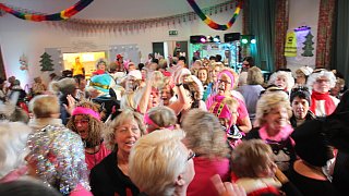 Schloß Holte-Stukenbrock: Frauen feiern Karneval in Sende