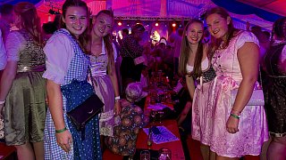 Fotos vom Oktoberfest auf dem Heeper Schützenberg