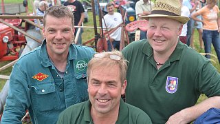 Borchen: Demonstration historischer Kornernte und Landtechnik
