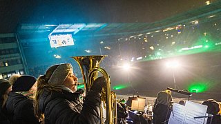 Bielefeld singt Weihnachtslieder im Stadion