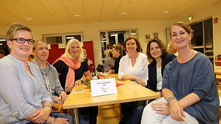 Erster Ehemaligenabend der Schulen St. Michael
