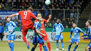 Arminia gewinnt nach Elfmeterschießen gegen Walldorf Astoria