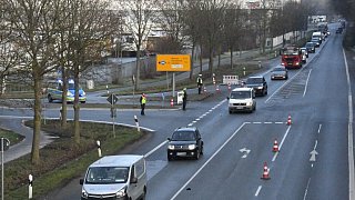 Autofahrer bei Unfall auf der B 64 schwer verletzt