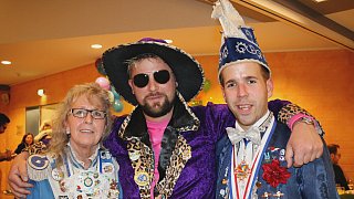 Beverungen: Carnevalsverein Weserbrücke Beverungen feiert Eröffnungsball