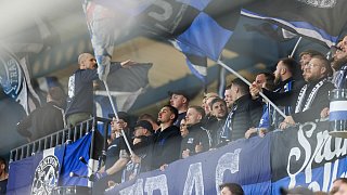 Arminia Bielefeld schlägt Wehen Wiesbaden 4:2.