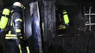 Brand einer Gartenlaube an der Oststraße in Gütersloh