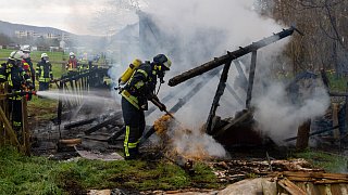 Pferdestall in Flammen