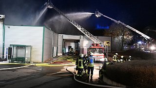 Borgholzhausen: Großbrand bei Schüco