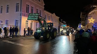 Weihnachtliche Trecker im Kreis Gütersloh