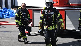 Feuerwehr muss bei Kleinemas in Verl letzte Glutnester löschen