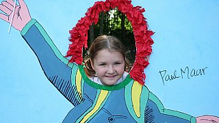 Paul Maar besucht Sommerfest der Grundschule Hiddenhausen