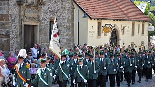 Bad Driburg: Jubiläumsschützenfest in Neuenheerse