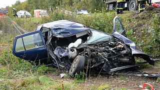 Lastwagen auf der B61 in Rheda-Wiedenbrück verunfallt