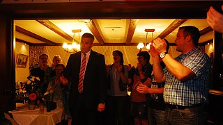 Oerlinghausen: Dirk Becker gewinnt Bürgermeisterwahl