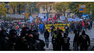 Bielefeld: 14.000 Demonstranten pfeifen Neonazis aus der Stadt