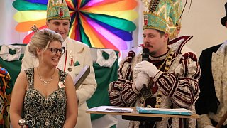 Steinheim: Rathaussturm und Rosenmontagsorden