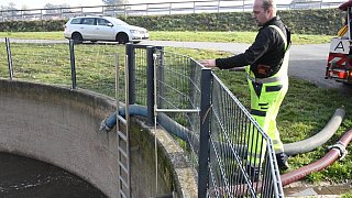 Borgholzhausen: B 68 wegen Hühnermist stundenlang gesperrt