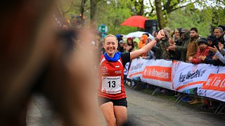 Hermannslauf 2016: Rund um das Ziel an der Sparrenburg