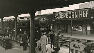 Historische Bilder des Bahnhofsgebäudes Paderborn