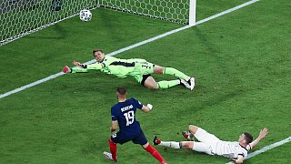 Leidenschaft reicht nicht: Fehlstart nach Hummels-Eigentor