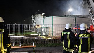 Borgholzhausen: Großbrand bei Schüco