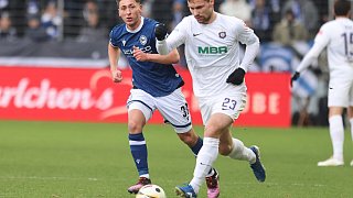 Arminia schlägt Erzgebirge Aue 2:1.