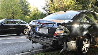 Rentner (89) bei heftigem Auffahrunfall verletzt
