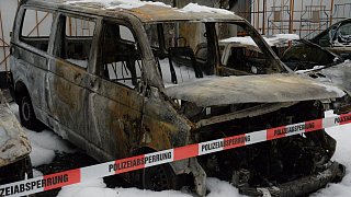 Gütersloh: Drei Autos brennen in der Nacht zu Sonntag
