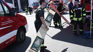 Feuerwehr muss bei Kleinemas in Verl letzte Glutnester löschen