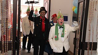 Steinheim: Rathaussturm und Rosenmontagsorden