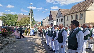 Die erste Schützenkönigin in Ovenhausen