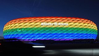Weiter Debatte um Regenbogen-Verbot - Orban nicht in München