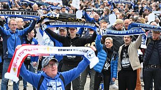 Die schönsten Bilder vom Arminia-Fanfest in Berlin