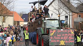 Salzkotten: Karnevalsumzug lockt tausende Schaulustige nach Scharmede