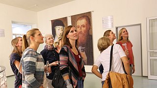 Erster Ehemaligenabend der Schulen St. Michael