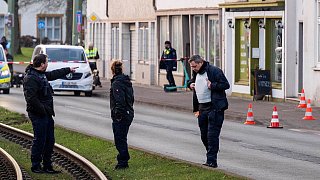 Polizei-Großeinsatz nach Schüssen vorm Bielefelder Landgericht
