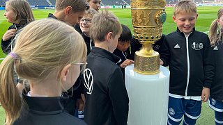 Die elf Einlaufkinder aus OWL bei Arminias Pokalfinale