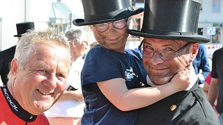 Bad Driburg: Etappenankunft der Glückstour