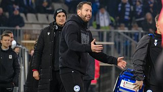 Arminia Bielefeld schlägt 1860 München 2:0.
