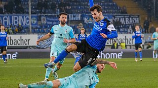 Arminia Bielefeld schlägt 1860 München 2:0.