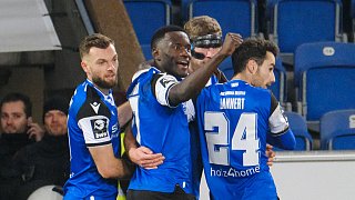 Arminia Bielefeld schlägt 1860 München 2:0.
