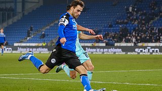 Arminia Bielefeld schlägt 1860 München 2:0.