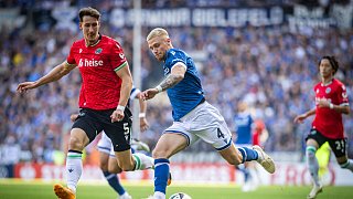 Arminia Bielefeld schlägt Hannover 96 mit 2:0.