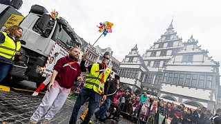 Paderborn: Die große Karnevalsparade 2024