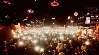 Über 25.000 Menschen bei Großdemo auf dem Bielefelder Jahnplatz
